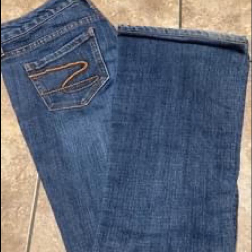 Seven Jeans